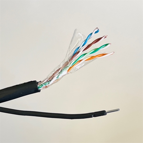 Cáp mạng VCOM CAT5E outdoor cường lực UTP 4PRS 25AWG PE SS ST 1.0mm (cuộn 305m) - Mét