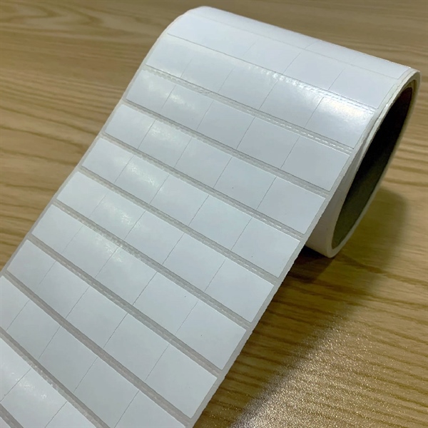 Tem mã vạch 20x15mm 5 tem/hàng (cuộn 50m) - Cuộn