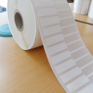 Decal tem vàng 21x10 mm (2000 tem/cuộn) - Cuộn
