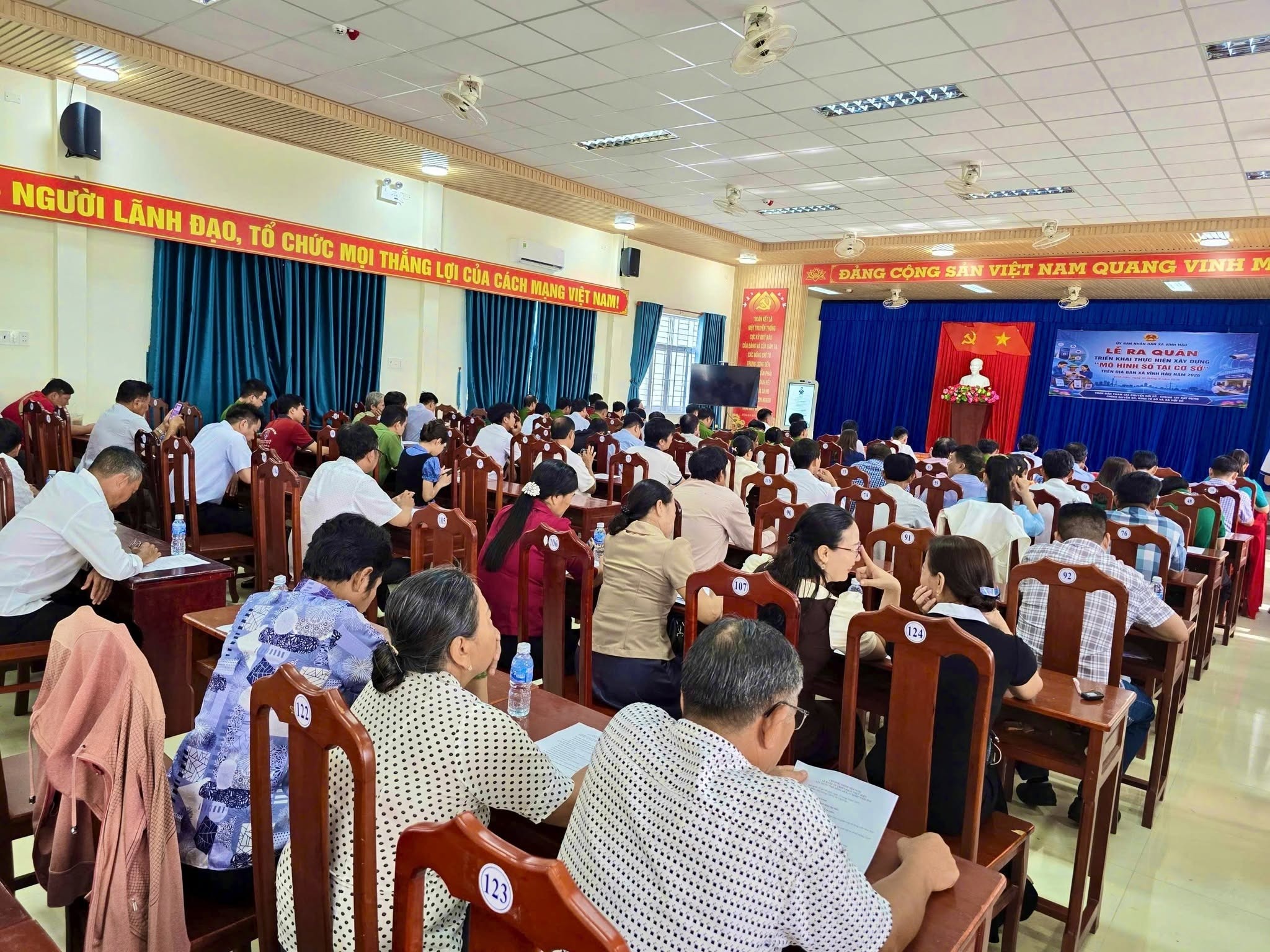 Xã Vĩnh Hậu tổ chức lễ ra quân triển khai xây dựng mô hình số tại cơ sở năm 2026